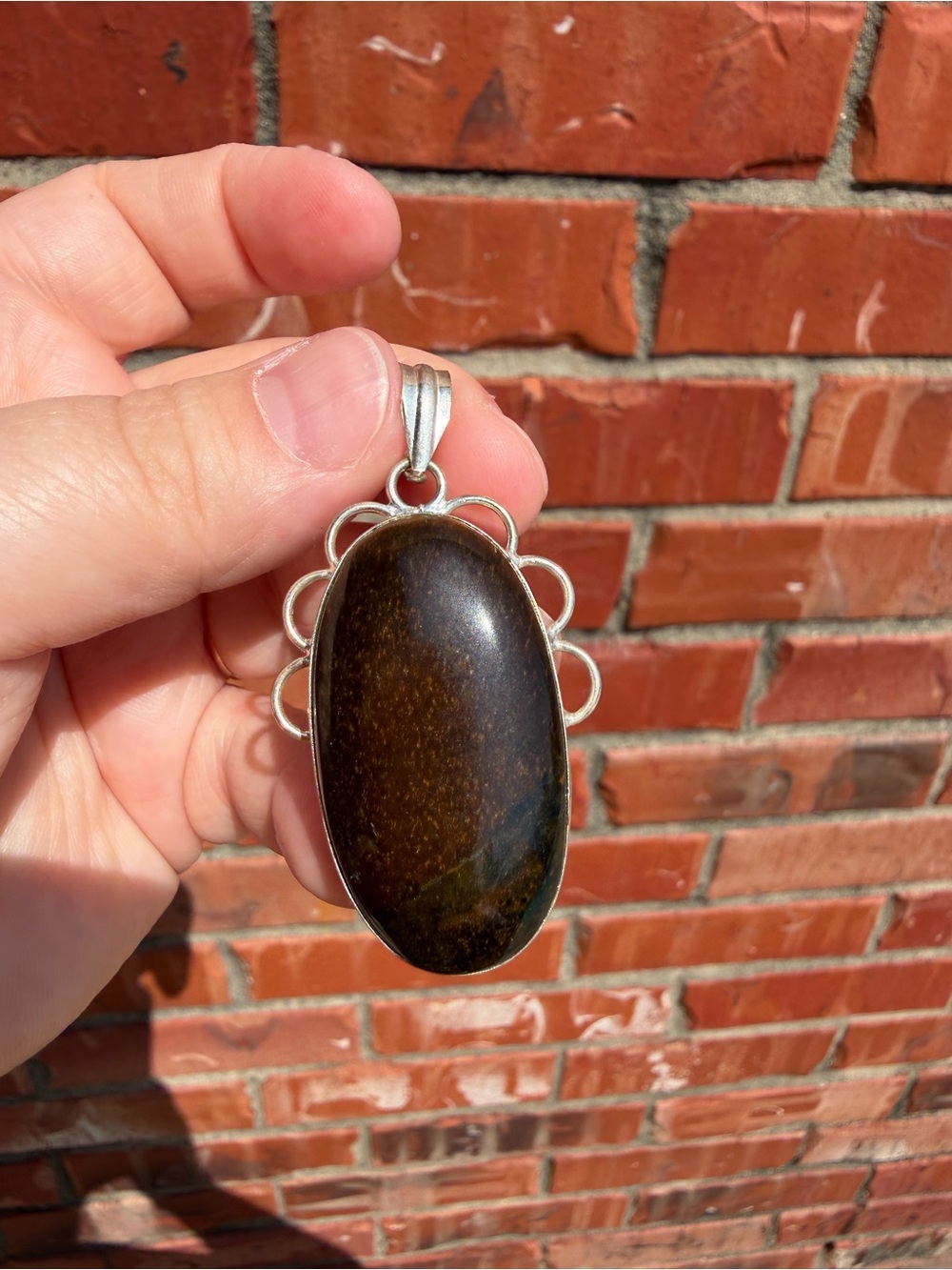 Brown Stone Oval Pendant Necklace - Elegant Women's Jewelry